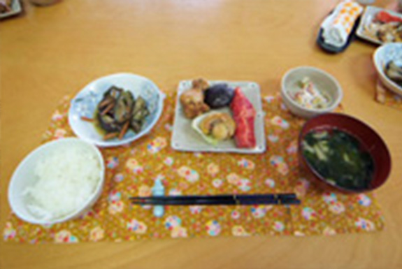 写真：食事